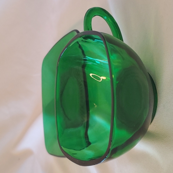 Set of 3 Anchor Hocking Cups & Saucers - Picture 7 of 7